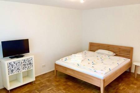 Ferienwohnung FeWo Im Birnaublick Konstanz Exterior foto